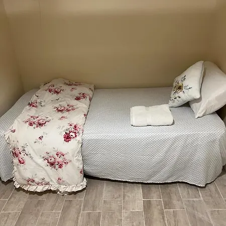 A Cozy Room In Queens